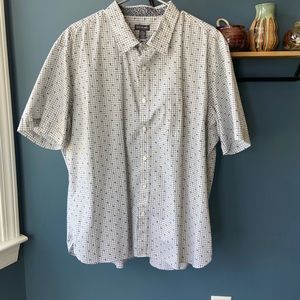 NWOT Men’s Van Heusen Shirt- XXL